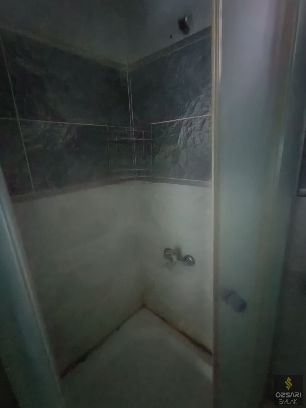 BAYRAKLIDA 2+1 AÇIK MUTFAK  YENİ BİNA  KİRALIK
