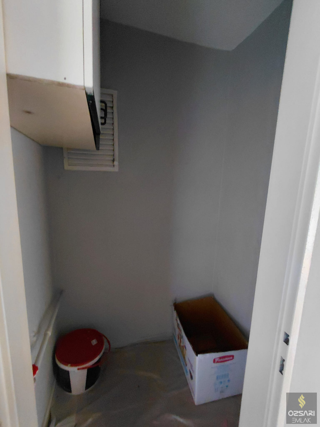 BORNOVA EVKA4 FULL YAPILI 2+1 SATILIK KAPALI MUTFAK DAİRE