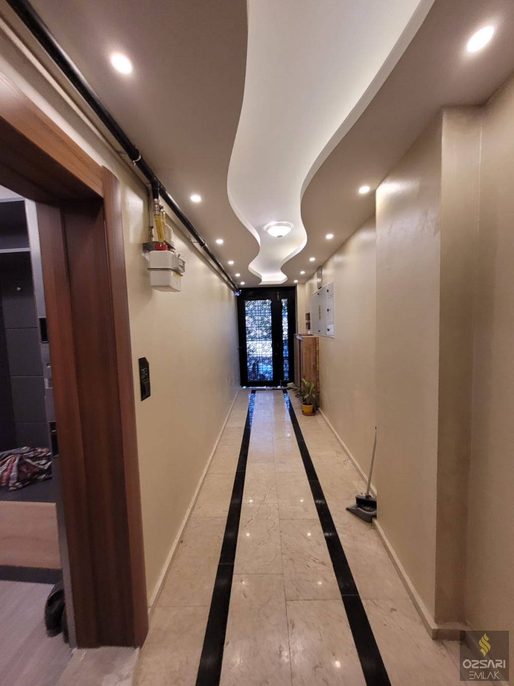 Bornova İnönü mah. 2+1 doğalgazlı klimalı, Deniz manzaralı kiralık DairE