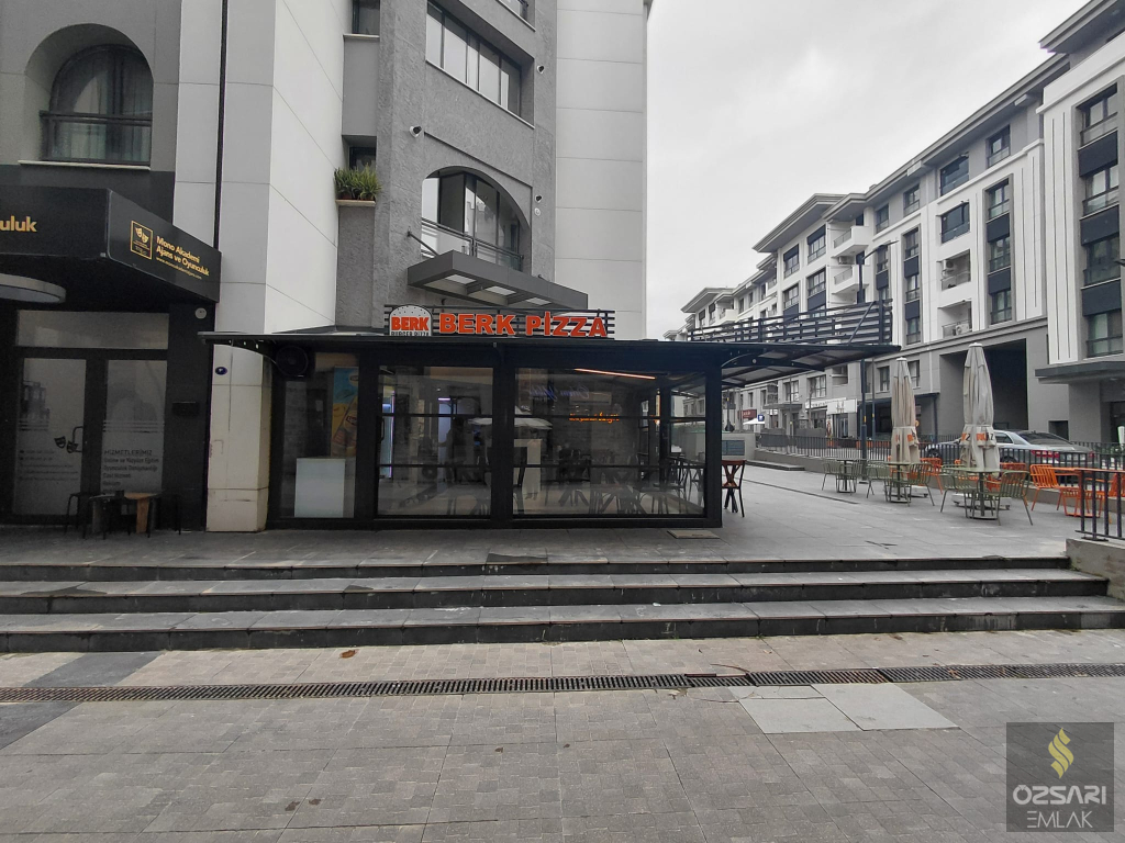 İŞLEK NOKTADA ALTIN DEĞERİNDE DEVREN SATILIK BURGER VE PİZZA SALONU