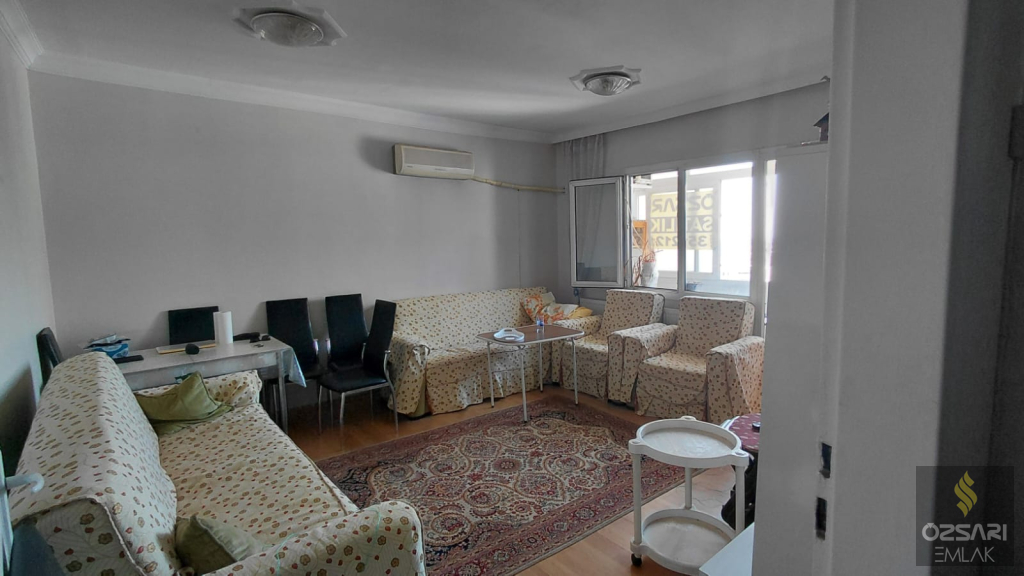 BUCA EVKA 1 DE DOĞALGAZLI ACİL SATILIK FIRSAT DAİRE