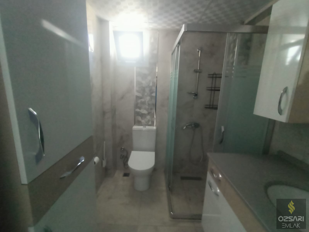 BORNOVA İNÖNU BARBAROS CADDESİNDE EGEYAŞAM EVLERİ SİTESİNDE 3+1FULL YAPILI DAİRE