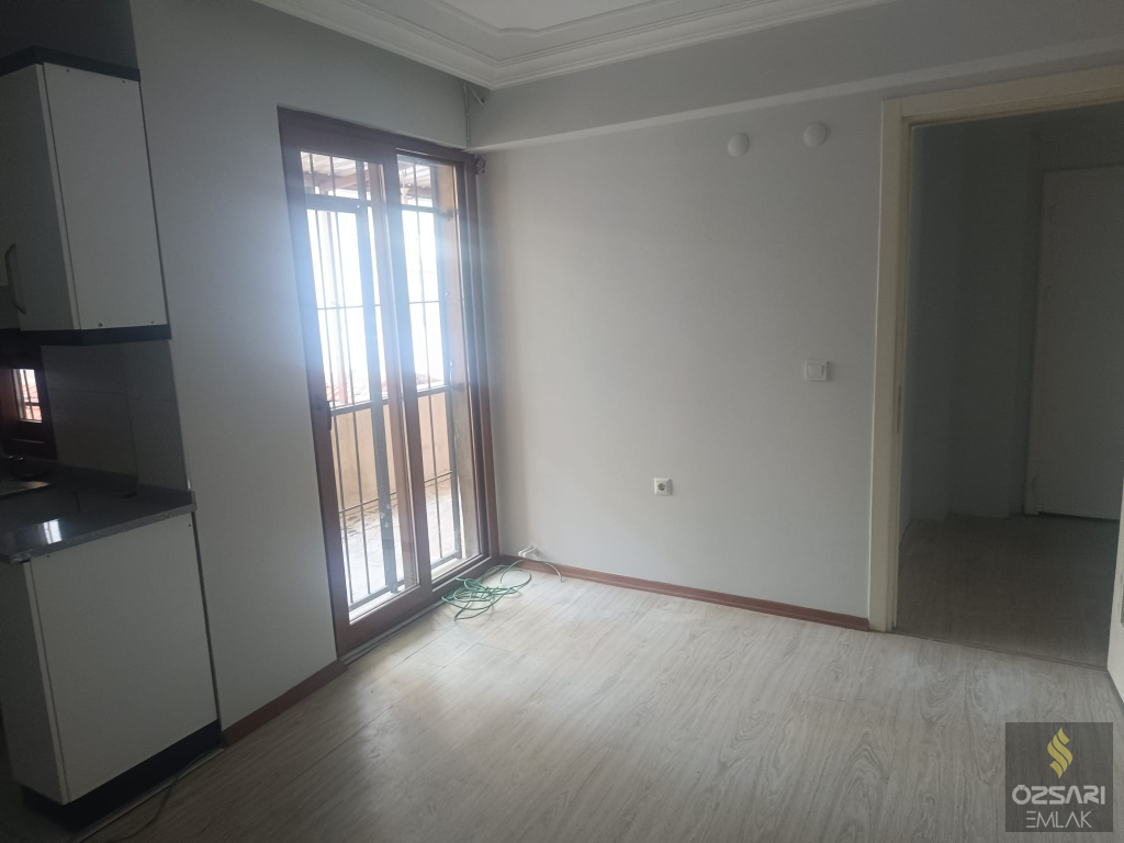 BAYRAKLIDA 2+1 AÇIK MUTFAK  YENİ BİNA  KİRALIK