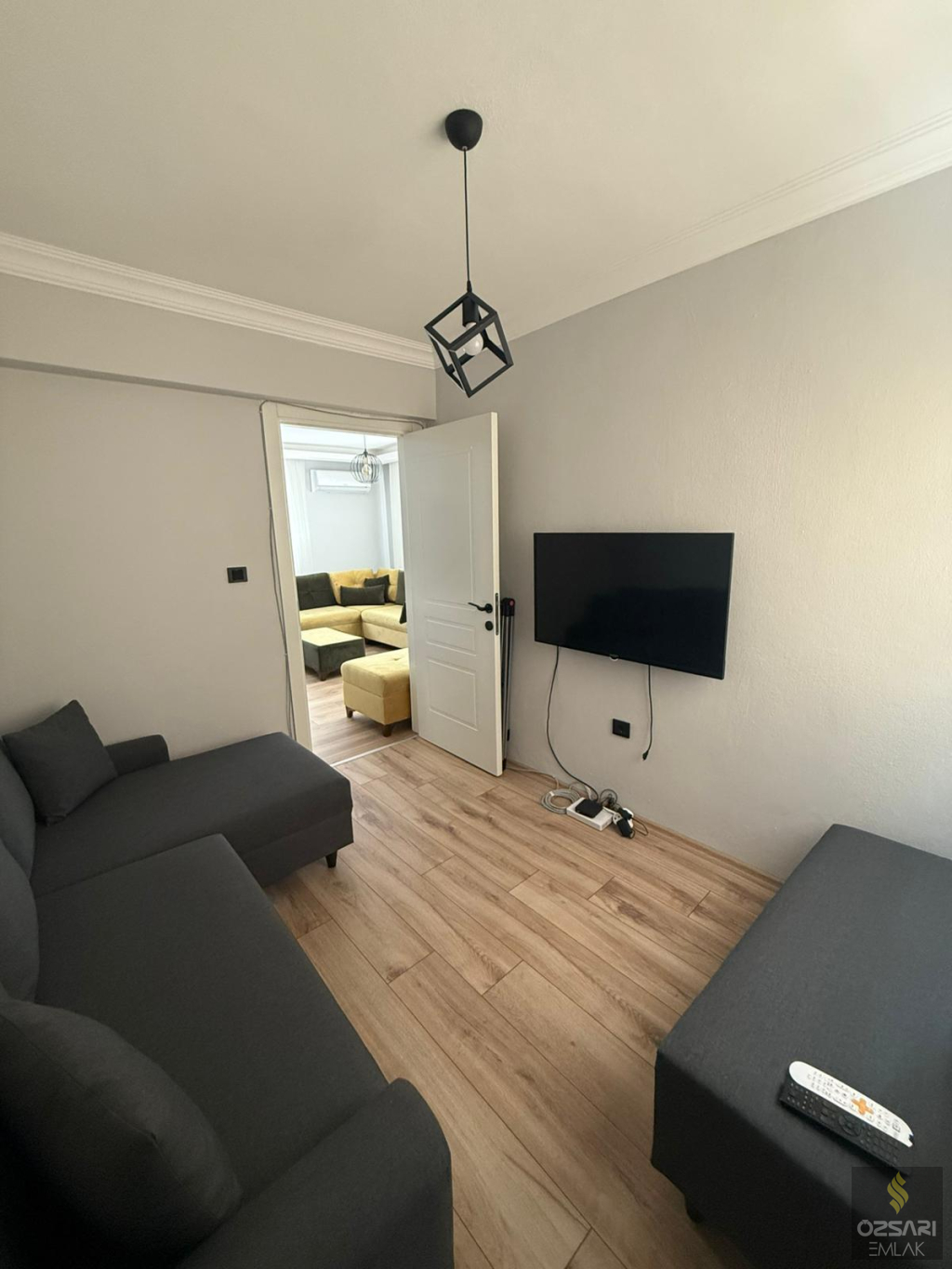 BORNOVA EVKA 4 FULL EŞYALI DOĞALGAZLI KİRALIK DAİRE