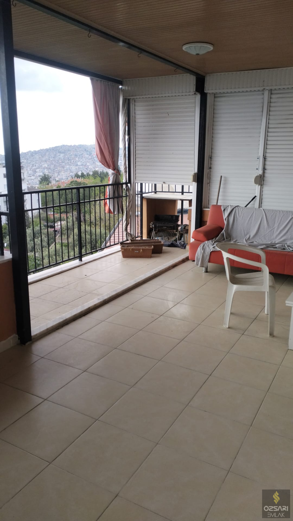 BORNOVA ATATÜRK MAH. 1+1, 100M2, EŞYALI KİRALIK DAİRE