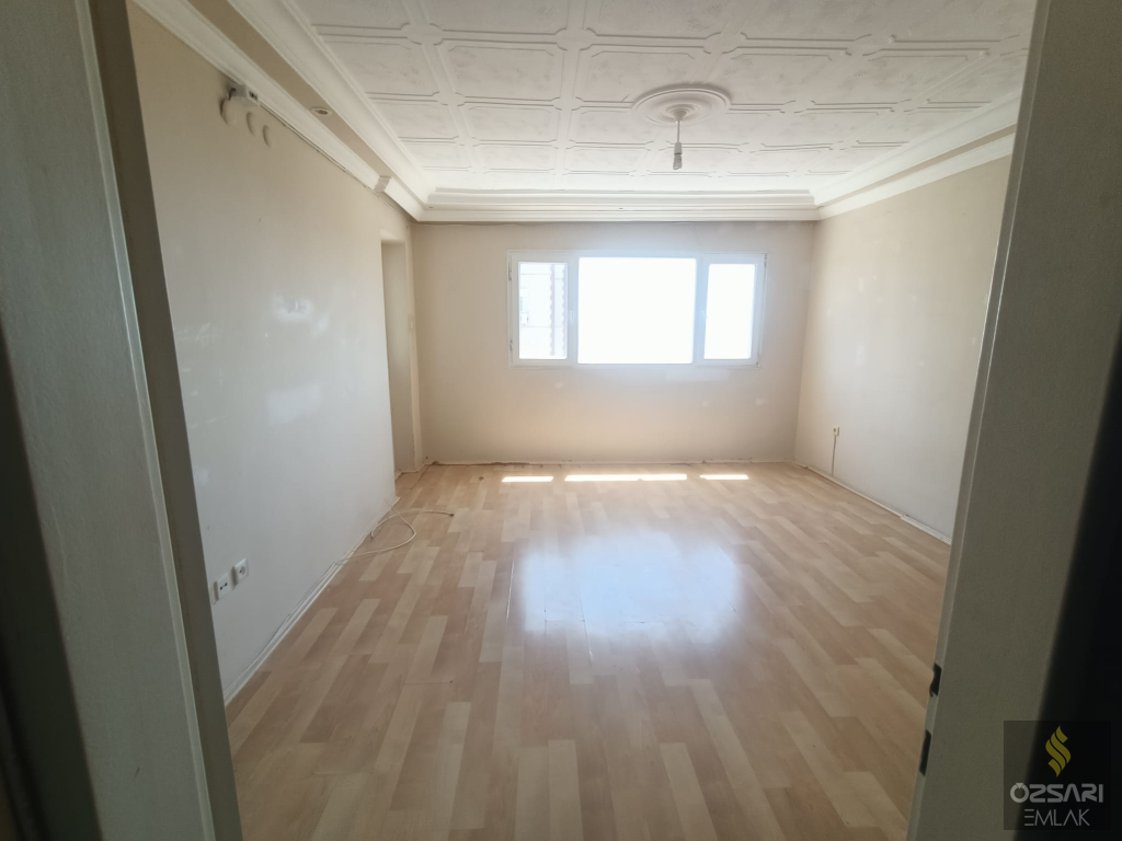 BORNOVA EVKA 4 2+1 DENİZ MANZARALI KİRALIK DAİRE
