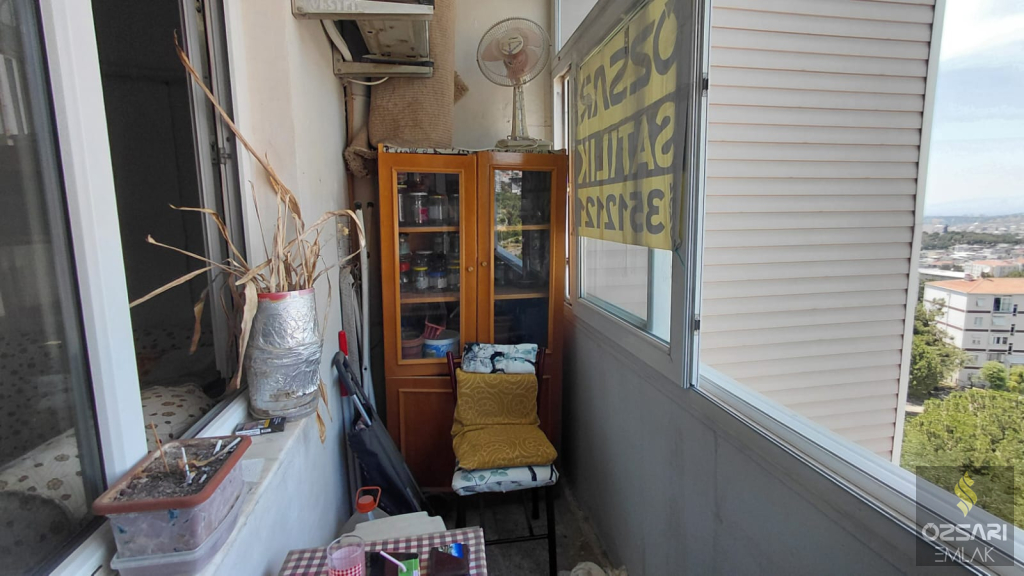 BUCA EVKA 1 DE DOĞALGAZLI ACİL SATILIK FIRSAT DAİRE