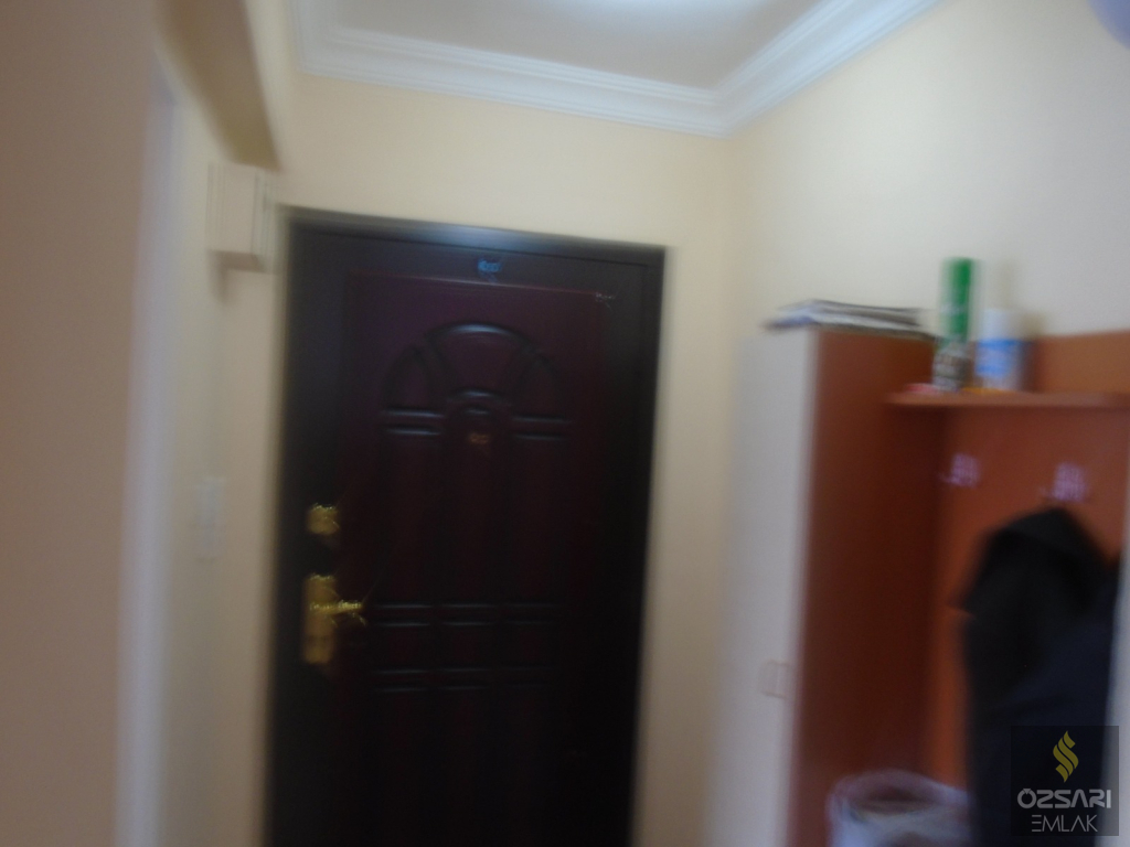 BORNOVA EVKA 4 MAHALLESİNDE FULL EŞYALI DOĞALGAZLI KLİMALI KİRALIK DAİRE
