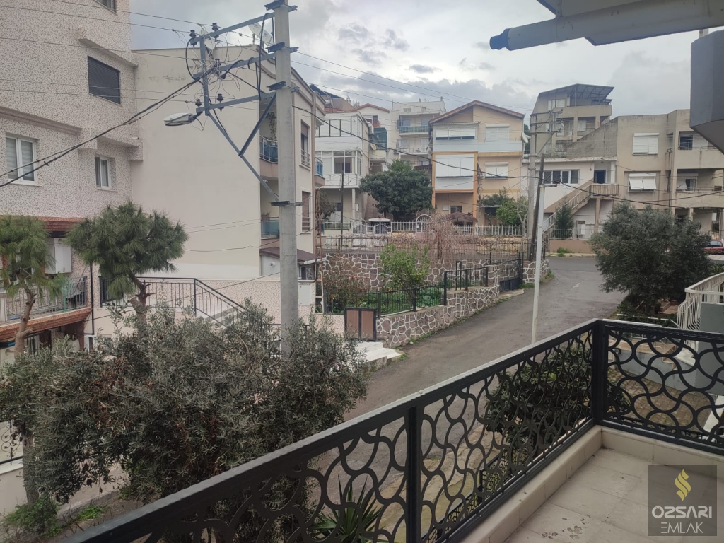 BORNOVA  ATATÜRK MAH. YAVUZ CAD. ARKASI 3+1 KİRALIK DAİRE
