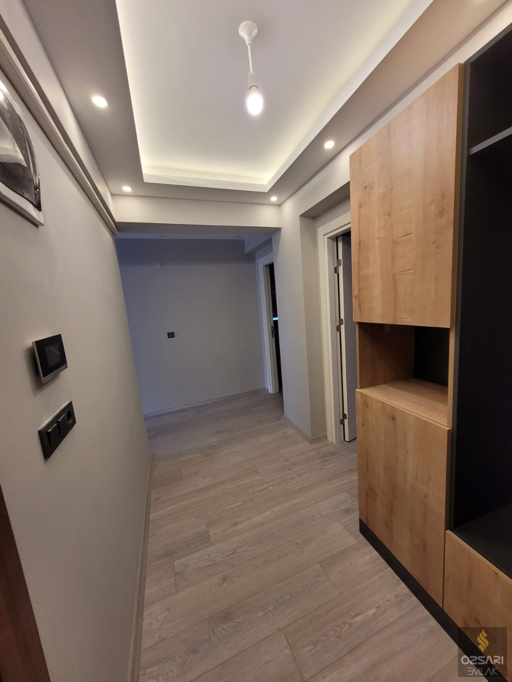 Bornova İnönü mah. 2+1 doğalgazlı klimalı,Deniz ve Bahçe manzaralı kiralık Daire