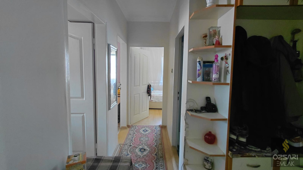 BUCA EVKA 1 DE DOĞALGAZLI ACİL SATILIK FIRSAT DAİRE