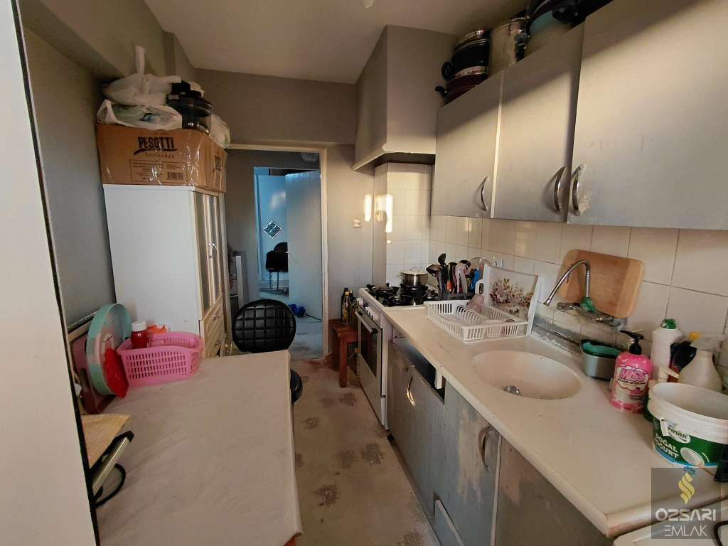 BORNOVA EVKA4 3+1 GÜNEY CEPHE SATILIK DAİRE