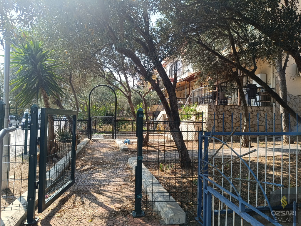 BORNOVA ATATÜRK MAHALLESİNDE MÜSTAKİL 3+1DUBLEKS BAHÇELİ SATILIK
