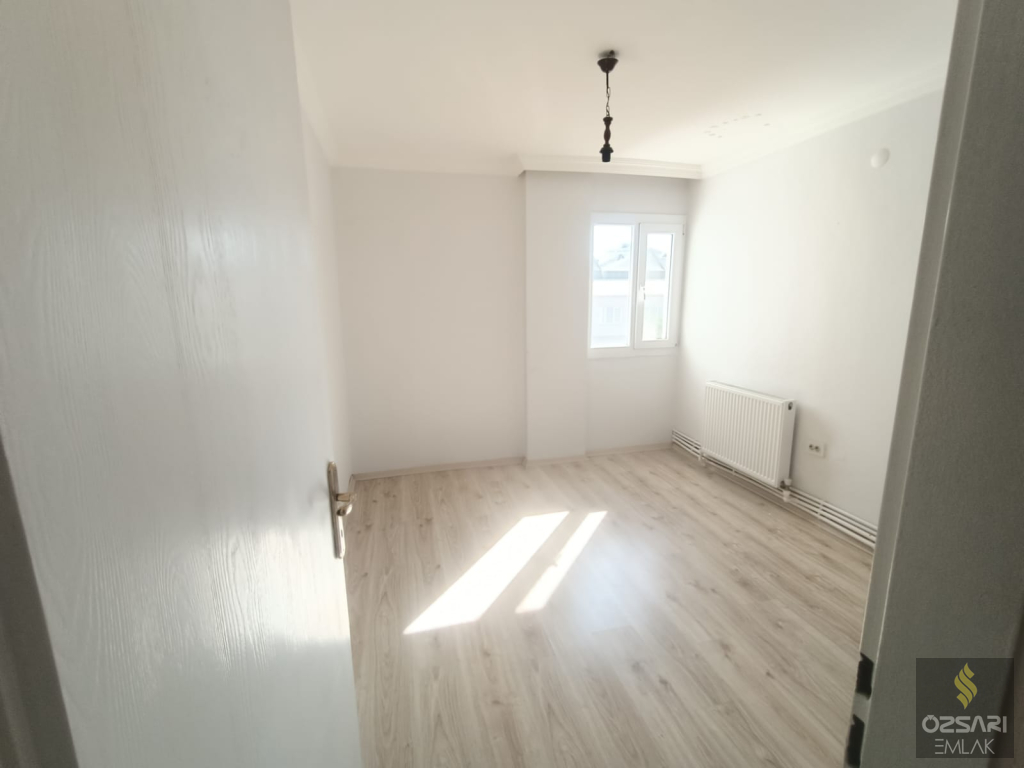 BORNOVA EVKA 4 2+1 AÇIK MUTFAK KİRALIK DAİRE
