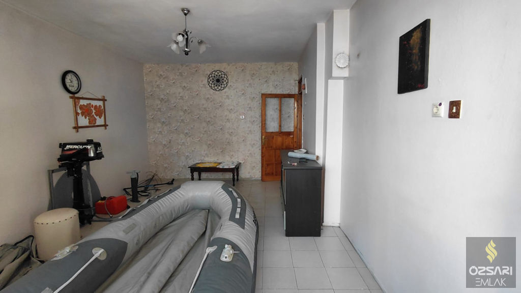 BORNOVA İNÖNÜ MAHALLESİNDE 3+1 KİRALIK DAİRE