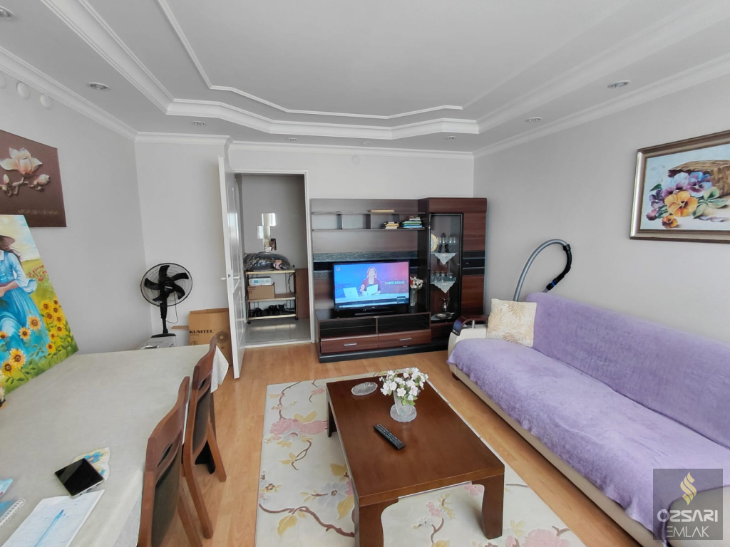 BORNOVA EVKA 4 YAPILI DENİZ MANZARALI 2+1 KAPALI MUTFAK FIRSAT DAİRE