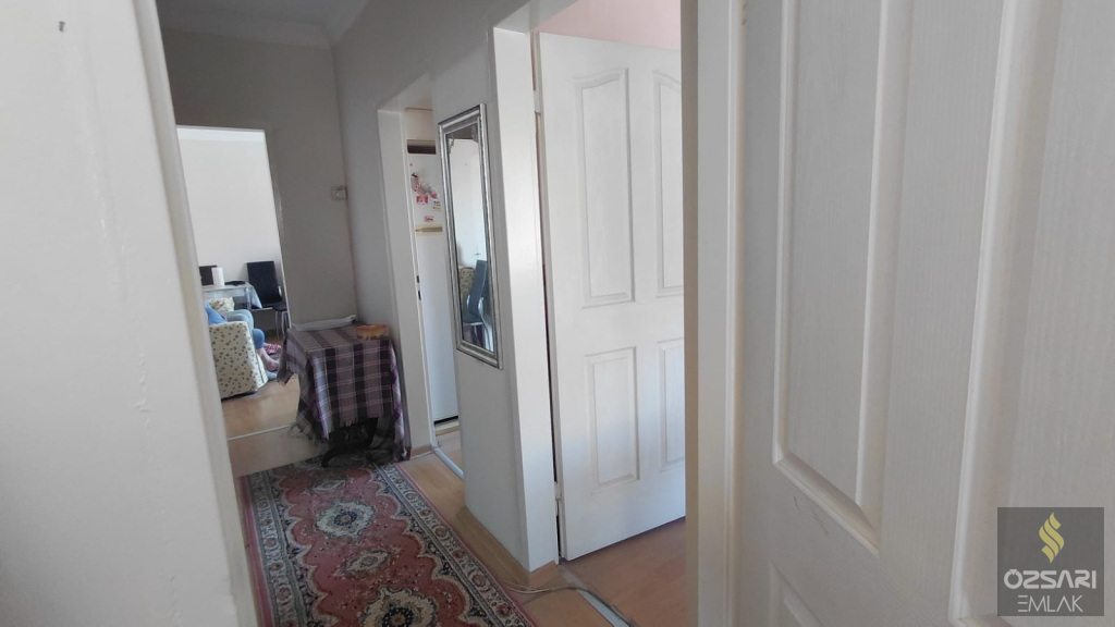 BUCA EVKA 1 DE DOĞALGAZLI ACİL SATILIK FIRSAT DAİRE