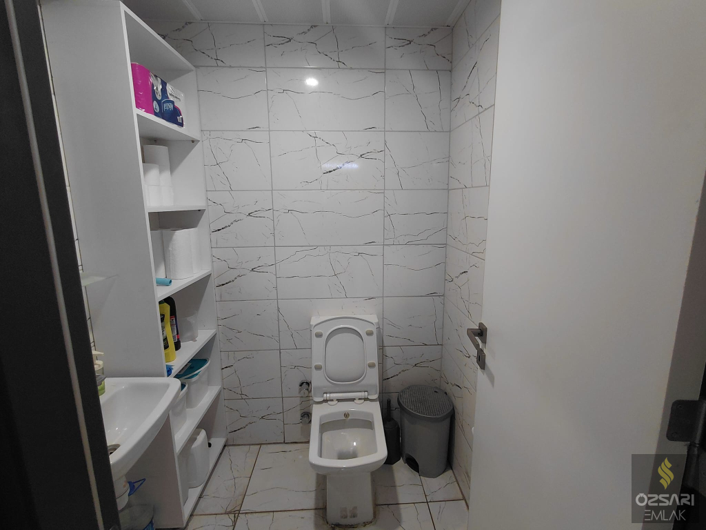 İŞLEK NOKTADA ALTIN DEĞERİNDE DEVREN SATILIK BURGER VE PİZZA SALONU