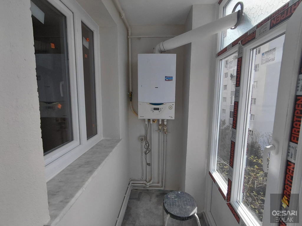 BORNOVA EVKA 4 FULL YAPILI GÜNEY CEPHE DOĞALGAZLI 3+1 KİRALIK DAİRE