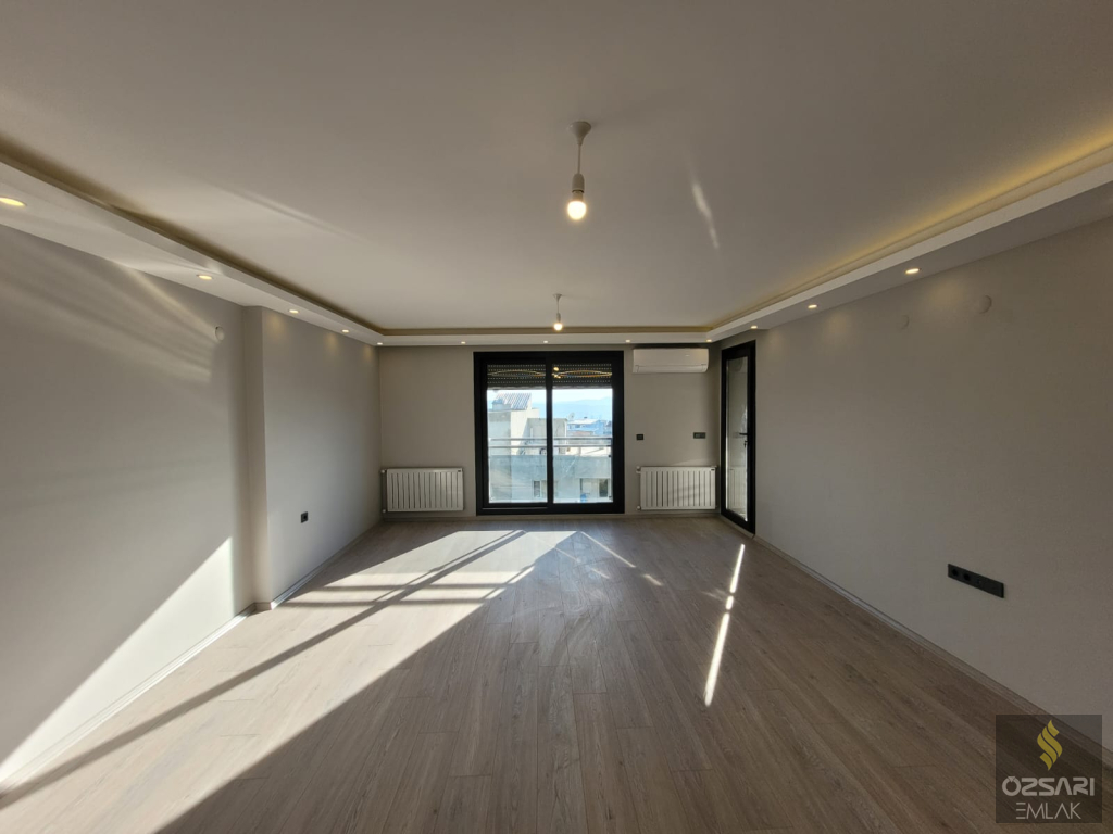 Bornova İnönü mah. 2+1 doğalgazlı klimalı, Deniz manzaralı kiralık DairE