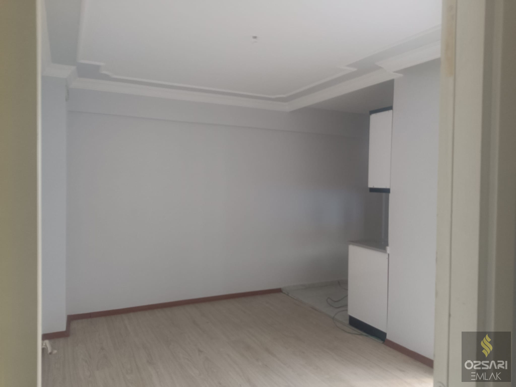 BAYRAKLIDA 2+1 AÇIK MUTFAK  YENİ BİNA  KİRALIK