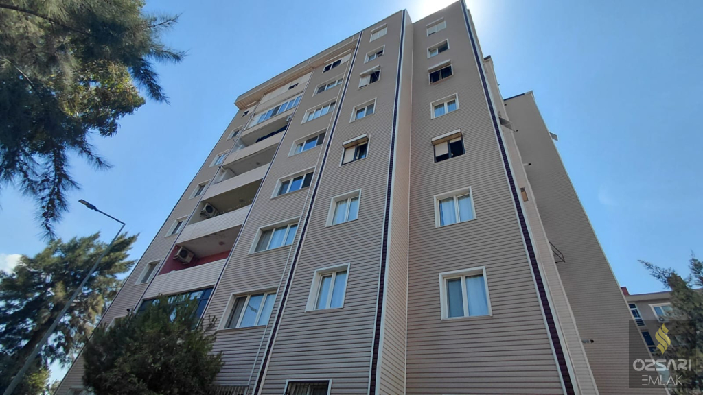 BUCA EVKA 1 DE DOĞALGAZLI ACİL SATILIK FIRSAT DAİRE