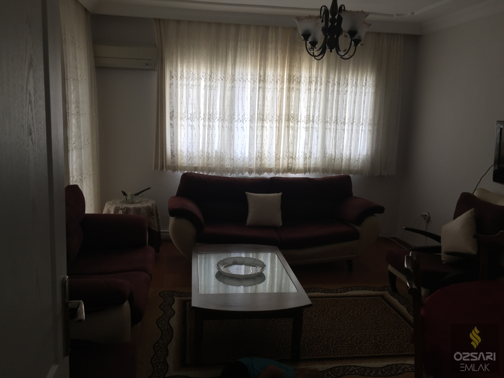 BORNOVA EVKA 4 MAHALLESİNDE FULL EŞYALI DOĞALGAZLI KLİMALI KİRALIK DAİRE