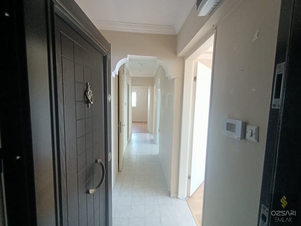 BORNOVA EVKA 4 2+1 DENİZ MANZARALI KİRALIK DAİRE