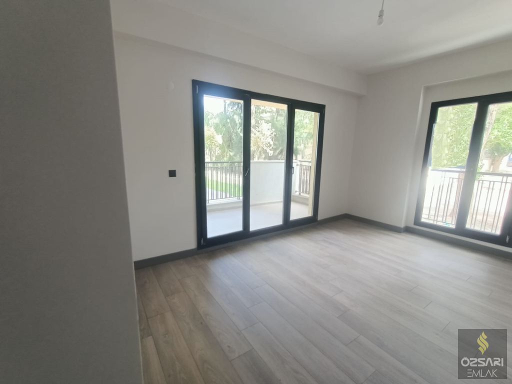 BAYRAKLI\'DA YÜZBAŞI HAKKI CADDESİNE YAKIN 3+1 SIFIR DAİRE