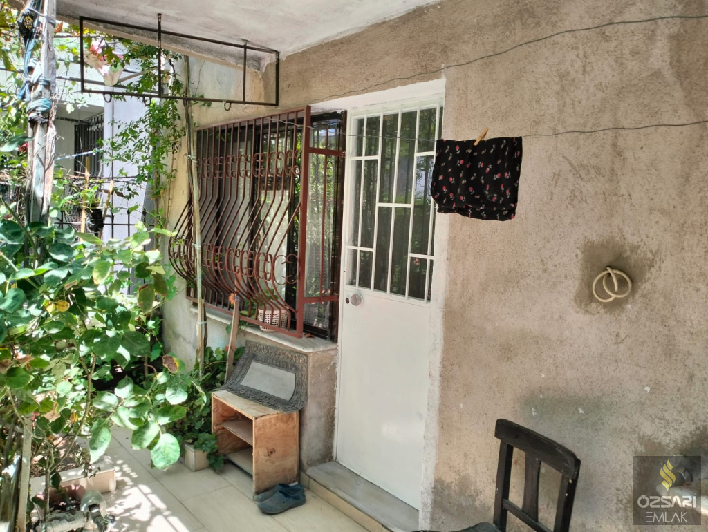 BORNOVA İNÖNÜ MAHALLESİNDE FULL EŞYALI KLİMALI KİRALIK DAİRE