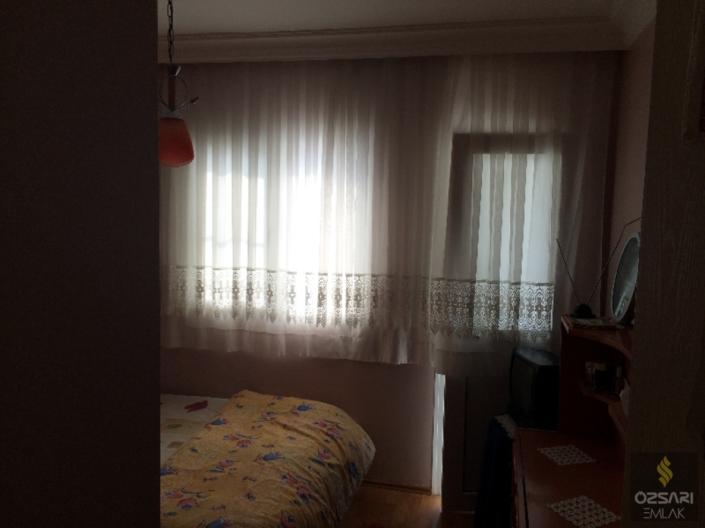 BORNOVA EVKA 4 2+1 DENİZ MANZARALI KİRALIK DAİRE