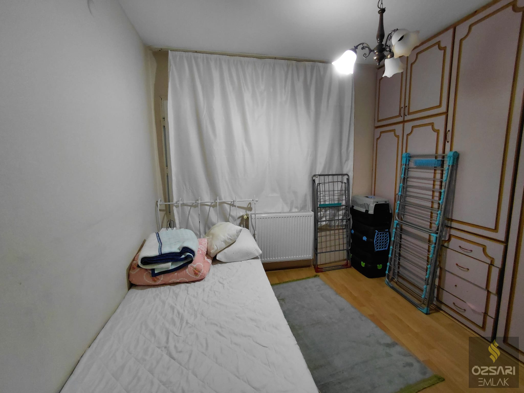 BORNOVA EVKA4 2+1 KAPALI MUTFAK DOĞALGAZLI GÜNEYCEPHE SATI...