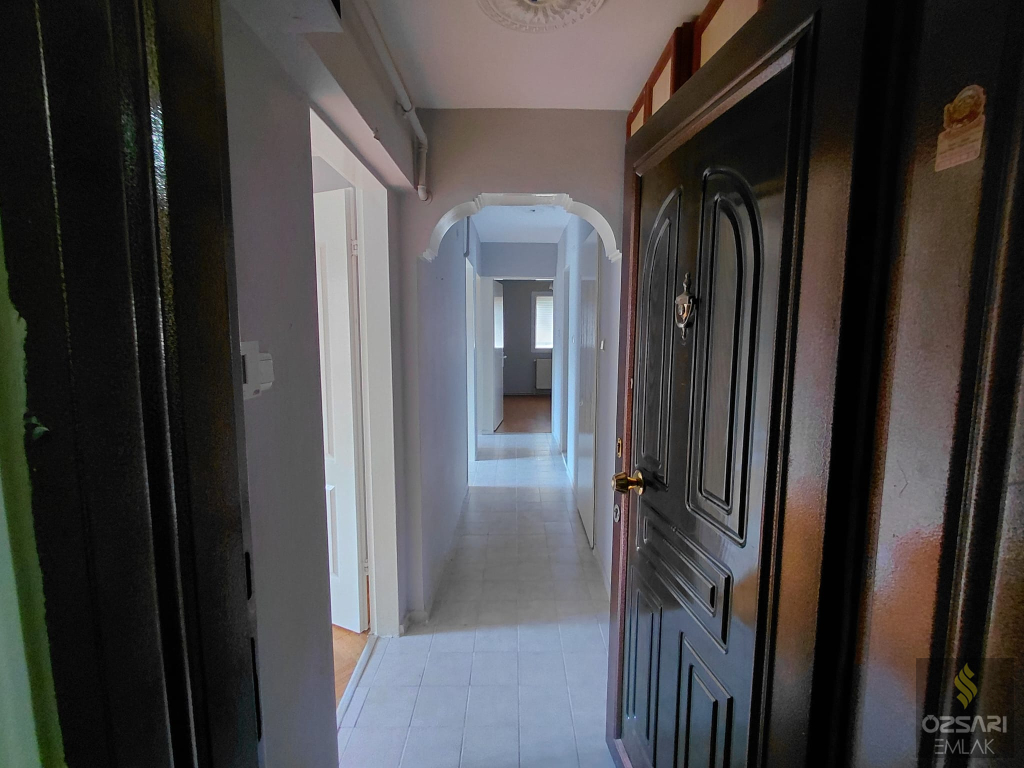 BORNOVA EVKA4 FULL YAPILI 2+1 SATILIK KAPALI MUTFAK DAİRE