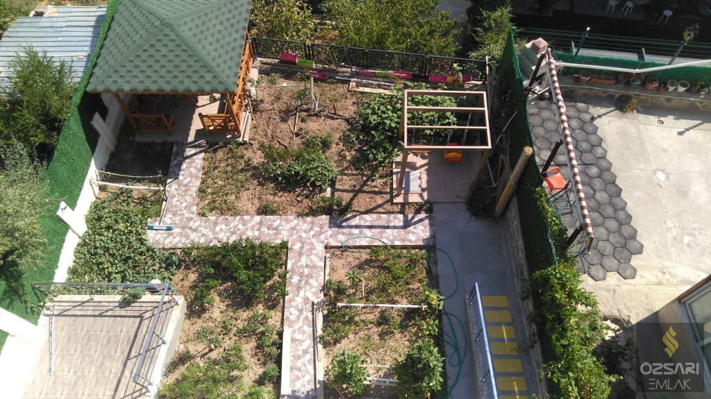 Bornova İnönü mah. 2+1 doğalgazlı klimalı, Deniz manzaralı kiralık DairE