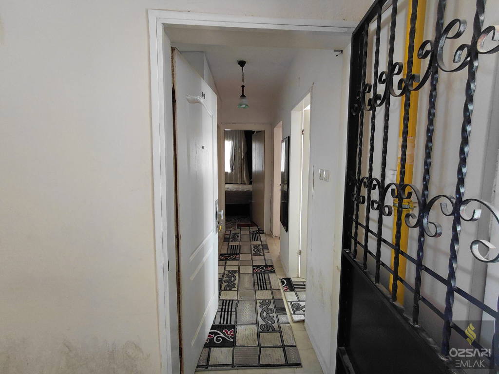 BORNOVA EVKA 4 1+1 EŞYASIZ KİRALIK DAİRE