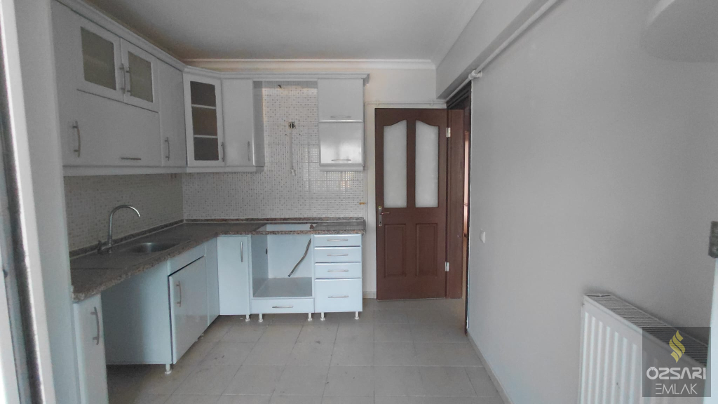 BAYRAKLI OSMAN GAZİ ASKERLİK ŞUBESİ ÇAPRAZI FULL YAPILI DOĞAL GAZLI FERAH DAİRE