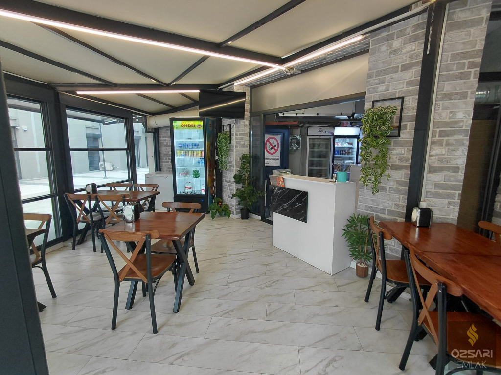 İŞLEK NOKTADA ALTIN DEĞERİNDE DEVREN SATILIK BURGER VE PİZZA SALONU