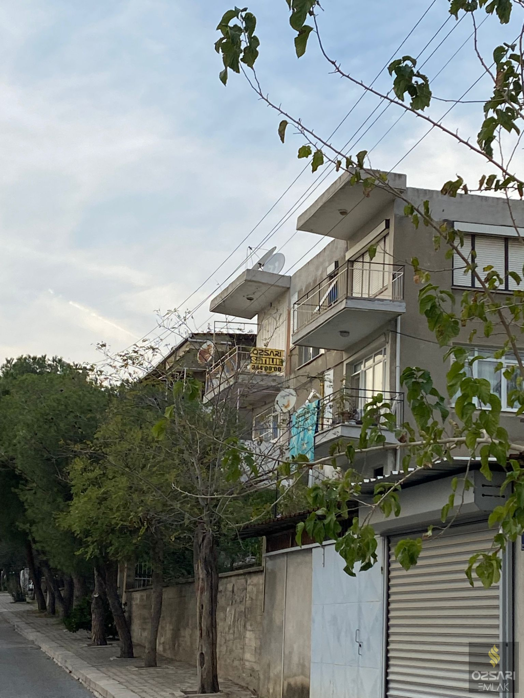 Bornova Atatürk mah. Tekstif Sitesi 3+1 Satılık Daire