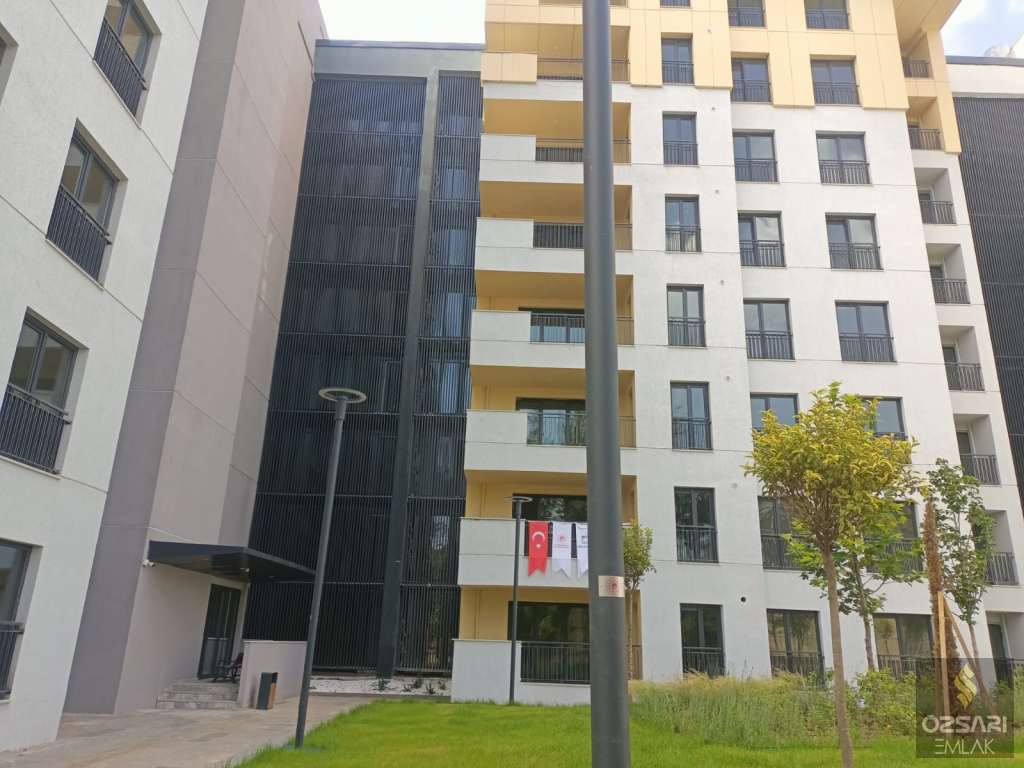 BAYRAKLI\'DA YÜZBAŞI HAKKI CADDESİNE YAKIN 3+1 SIFIR DAİRE