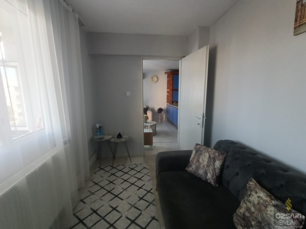 BORNOVA EVKA 4 KUPON DOĞALGAZLI GÜNEY CEPHE SATILIK DAİRE