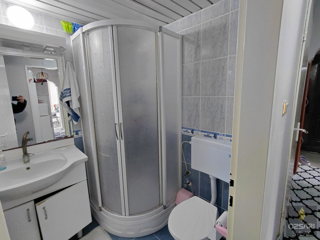 BORNOVA EVKA4 FULL YAPILI 2+1 SATILIK KAPALI MUTFAK DAİRE