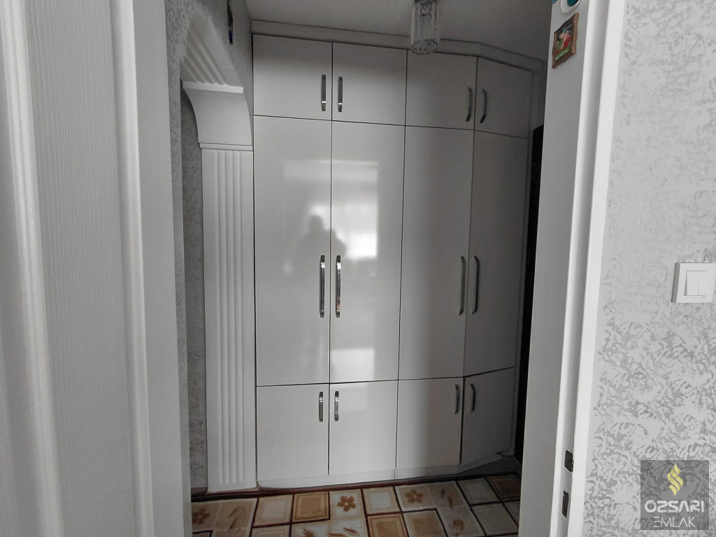 BORNOVA EVKA4 FULL YAPILI GÜNEYCEPHE 2+1 SATILIK DAİRE