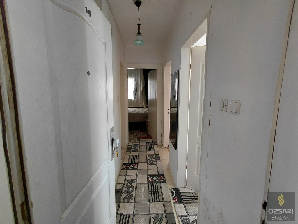 BORNOVA EVKA 4 1+1 EŞYASIZ KİRALIK DAİRE