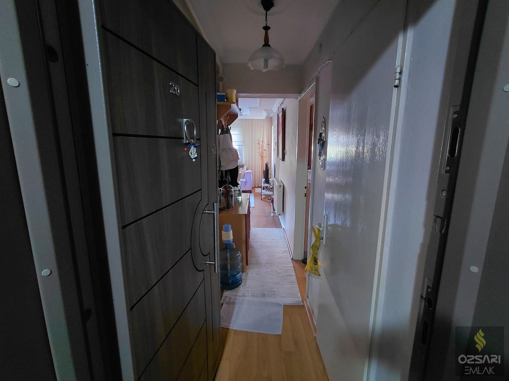 BORNOVA EVKA 4 2+1 DOĞALGAZLI SATILIK DAİRE