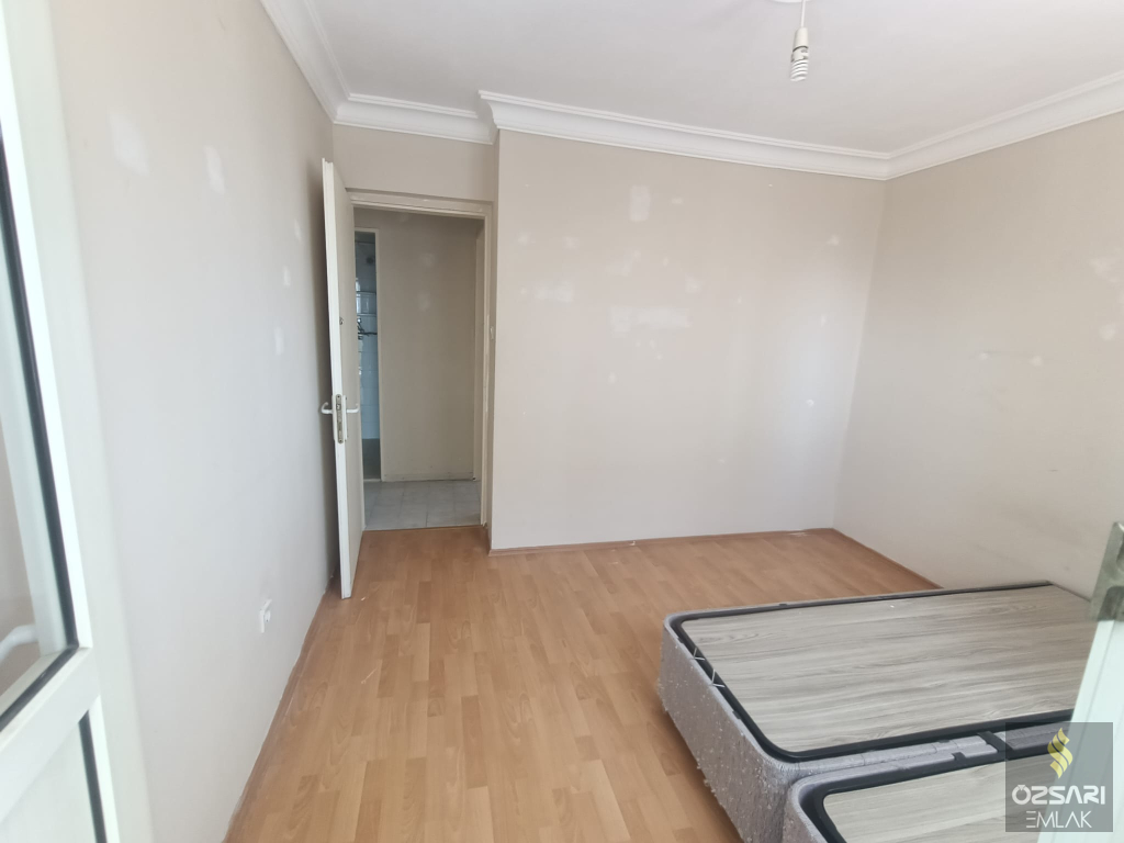 BORNOVA EVKA 4 2+1 DENİZ MANZARALI KİRALIK DAİRE
