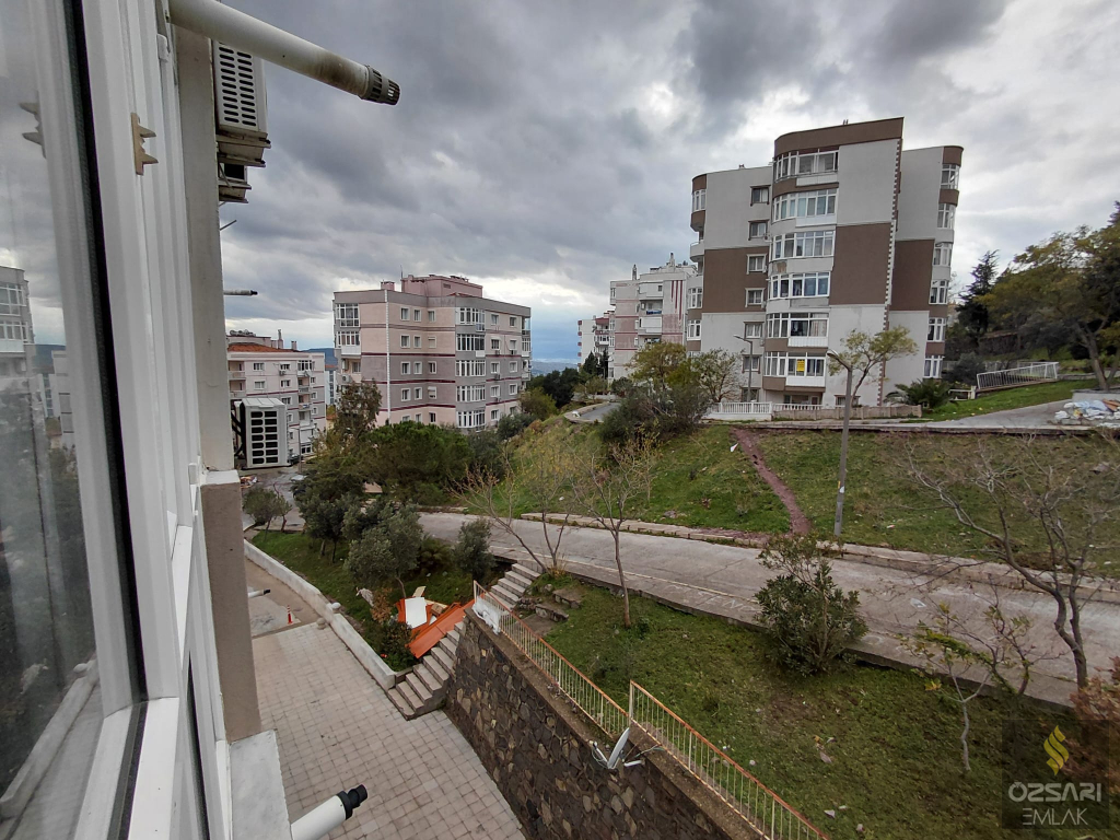 BORNOVA EVKA4 FULL YAPILI 2+1 SATILIK KAPALI MUTFAK DAİRE