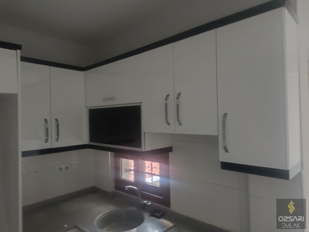 BAYRAKLIDA 2+1 AÇIK MUTFAK  YENİ BİNA  KİRALIK
