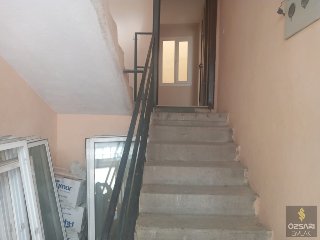 ALTINDAĞDA RESMİ İKİ KAT İMARLI SATILIK BİNA