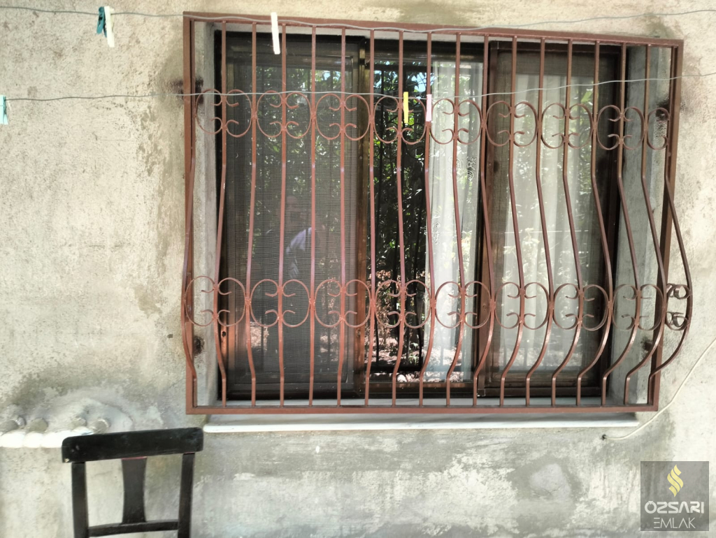 BORNOVA İNÖNÜ MAHALLESİNDE FULL EŞYALI KLİMALI KİRALIK DAİRE