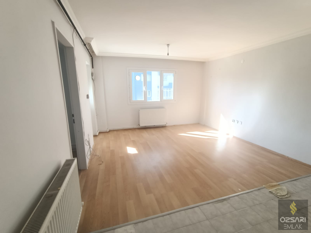 BORNOVA EVKA 4 2+1 AÇIK MUTFAK KİRALIK DAİRE